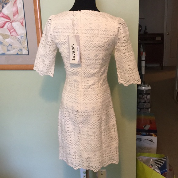Cream geometric lace dress. - Picture 2 of 4